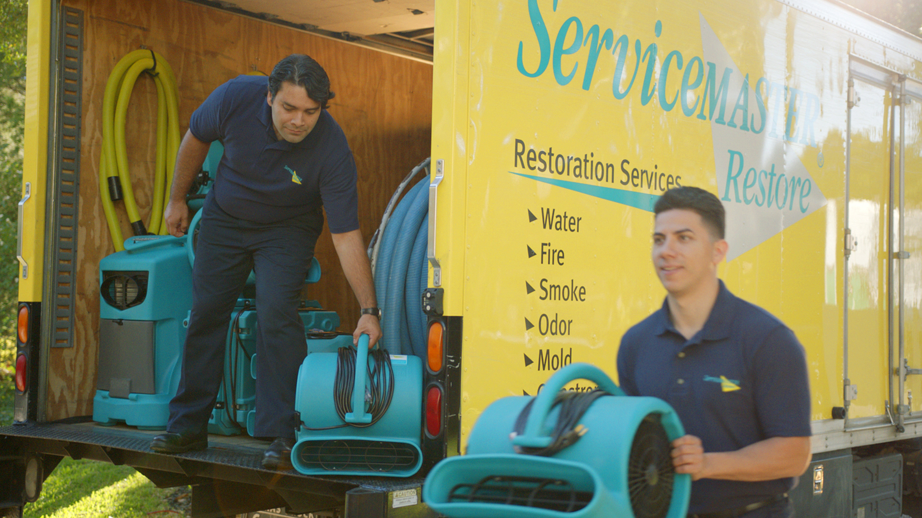 NETTOYAGE D'URGENCE D'UN REFOULEMENT D'EGOUTS